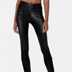 Alo Yoga High Waisted Cinched Leggings in Black - NWT